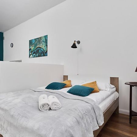 Dominikanska Old Town Studio W Kamienicy By Noclegi Renters Wroclaw Ngoại thất bức ảnh