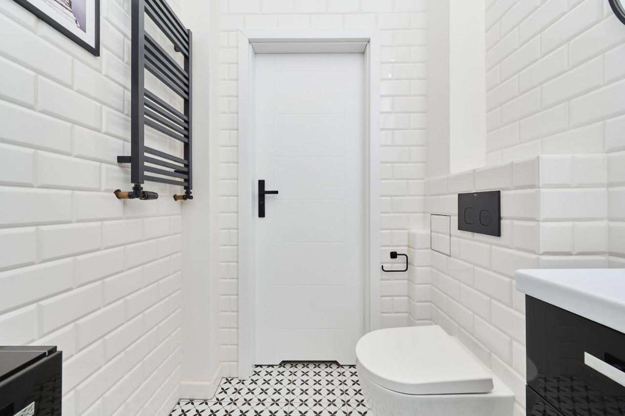 Dominikanska Old Town Studio W Kamienicy By Noclegi Renters Wroclaw Ngoại thất bức ảnh